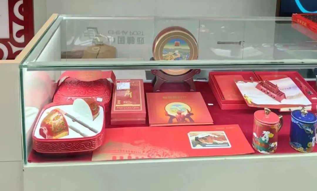 Hi~到這里跟我們來(lái)個(gè)深秋初冬的偶遇吧