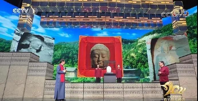 學者杭侃，在春晚上講述天龍山佛首的國寶傳奇，把考古的知識體驗帶入日常生活