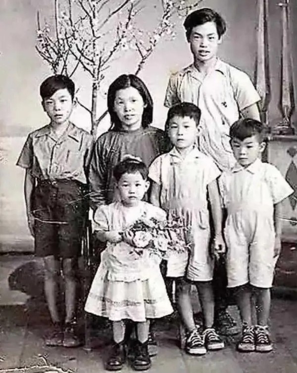 母愛(ài)的力量有多堅(jiān)韌？看莫言、史鐵生等名家筆下“自述”